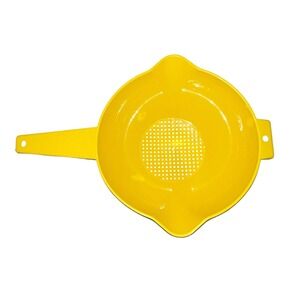 Vintage Tupperware #1523 Large 2 QT. Yellow Colander Strainer Pour Spout Lemon